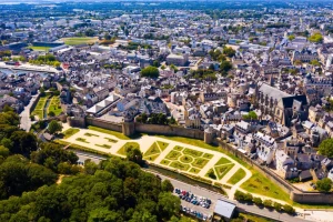 Vannes : un dynamisme économique et un cadre de vie prisé pour les professionnels
